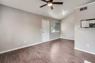 1122 Millview Dr, Arlington, TX 76012 - Photo 4