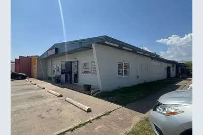 301 14th Street SE, Grand Prairie, TX 75051 - Photo 2