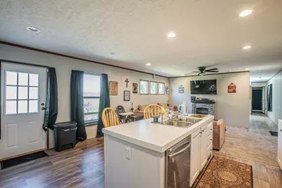 335 Overland Trail, Bridgeport, TX 76426 - Photo 8