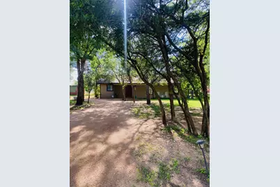 185 East Street, Buffalo Gap, TX 79508 - Photo 2