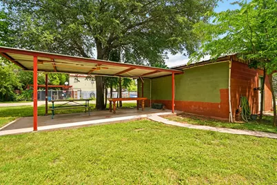 185 East Street, Buffalo Gap, TX 79508 - Photo 30