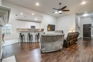 228 Lovers Path Dr, Springtown, TX 76082 - Photo 8