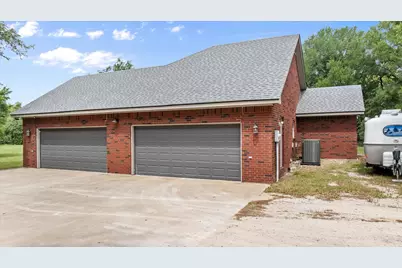 107 Pleasant Valley Lane, Weatherford, TX 76087 - Photo 4