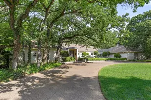2409 Southbrook Ct, Arlington, TX 76006 - Photo 2