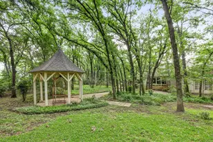 2409 Southbrook Ct, Arlington, TX 76006 - Photo 38