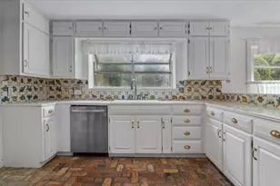 2409 Southbrook Ct, Arlington, TX 76006 - Photo 14