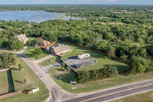 10528 Lago Vista, Quinlan, TX 75474 - Photo 2