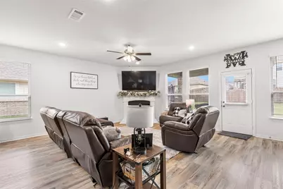 804 Feather Edge Drive, Springtown, TX 76082 - Photo 8