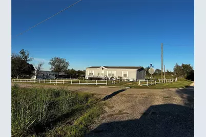 204 N Marion Street, Richland Springs, TX 76871 - Photo 2