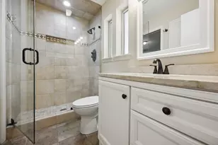 404 Point Royal Dr, Rowlett, TX 75087 - Photo 16