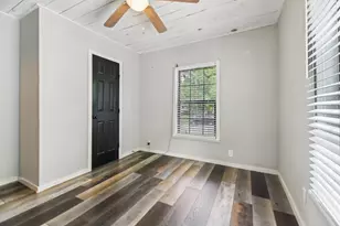 4419 Lawnview Ave, Dallas, TX 75227 - Photo 14