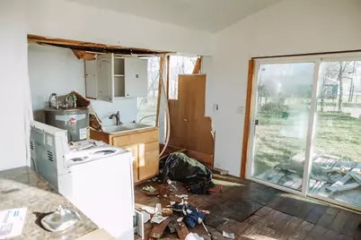 808 E Third St, Bonham, TX 75418 - Photo 16