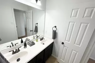 601 Hummingbird Dr, Little Elm, TX 75068 - Photo 14