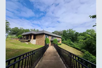 102 Memorial Drive, Denison, TX 75020 - Photo 2