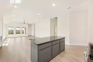 402 Atlas Cedar Dr, Glenn Heights, TX 75154 - Photo 10