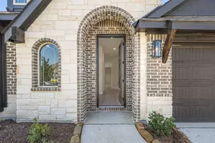 402 Atlas Cedar Dr, Glenn Heights, TX 75154 - Photo 4