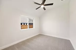 402 Atlas Cedar Dr, Glenn Heights, TX 75154 - Photo 28