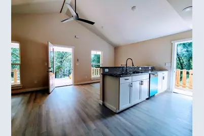 708 N 1st, Gladewater, TX 75647 - Photo 6