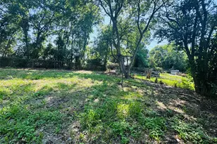 2719 S 27th, Waco, TX 76706 - Photo 24