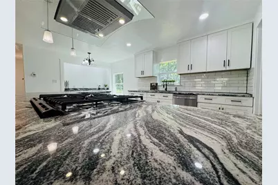 2719 S 27th, Waco, TX 76706 - Photo 6