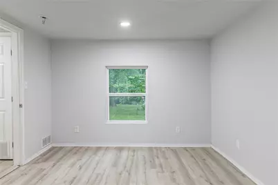 209 Pecan Street, Whitesboro, TX 76273 - Photo 12