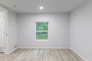 209 Pecan St, Whitesboro, TX 76273 - Photo 12