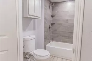 209 Pecan St, Whitesboro, TX 76273 - Photo 10