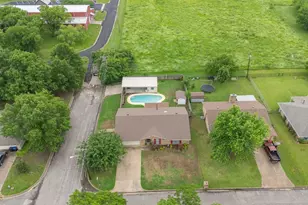 801 Cleveland, Greenville, TX 75401 - Photo 6