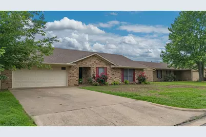 801 Cleveland, Greenville, TX 75401 - Photo 2