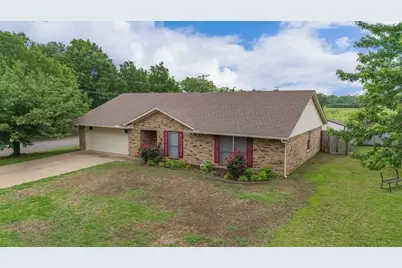 801 Cleveland, Greenville, TX 75401 - Photo 4