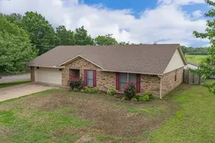 801 Cleveland, Greenville, TX 75401 - Photo 4