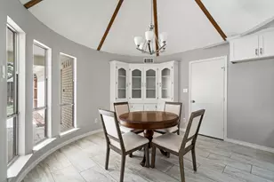 6349 Highgate Ln, Dallas, TX 75214 - Photo 18