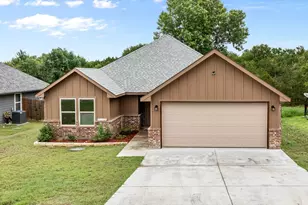 2615 San Gabriel Dr, Granbury, TX 76048 - Photo 1