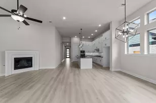 606 Lundy Ln, Mansfield, TX 76063 - Photo 16