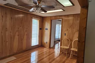 2612 Santa Barbara Dr, Grand Prairie, TX 75052 - Photo 4