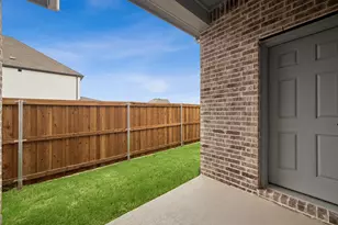 9452 Dahlia Blvd, Mesquite, TX 75126 - Photo 2