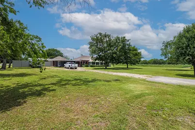 601 Houston School Road, Red Oak, TX 75154 - Photo 32