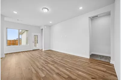 9808 Dahlia Boulevard, Mesquite, TX 75126 - Photo 6