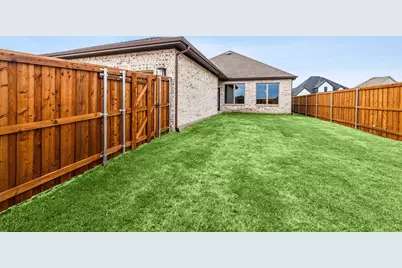 9808 Dahlia Boulevard, Mesquite, TX 75126 - Photo 2