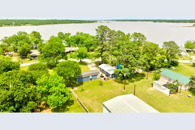 179 Oak Street, Nocona, TX 76255 - Photo 2