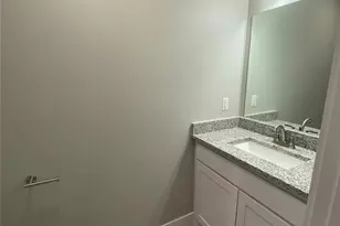 131 E Bond St, Denison, TX 75021 - Photo 6