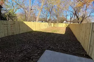 131 E Bond St, Denison, TX 75021 - Photo 10