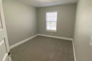 131 E Bond St, Denison, TX 75021 - Photo 8