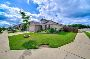 2400 Briarhurst Ct, Denton, TX 76207 - Photo 2