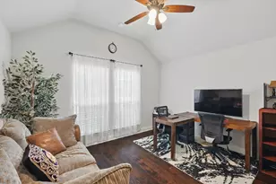 641 Rawlins Ln, Fort Worth, TX 76131 - Photo 10