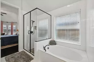 641 Rawlins Ln, Fort Worth, TX 76131 - Photo 16