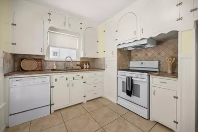 4525 Calmont Avenue, Fort Worth, TX 76107 - Photo 10