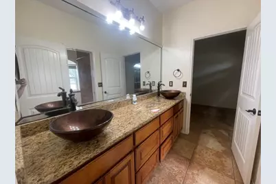 7448 N US Highway 281, Orange Grove, TX 78372 - Photo 16