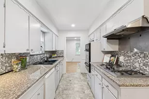 10816 Colbert Way, Dallas, TX 75218 - Photo 10