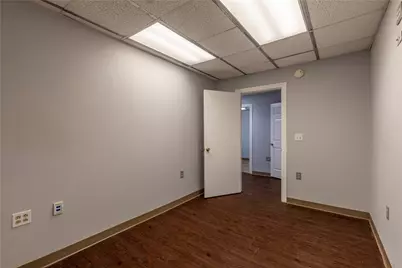 920 Bluebonnet Drive, Irving, TX 75060 - Photo 16